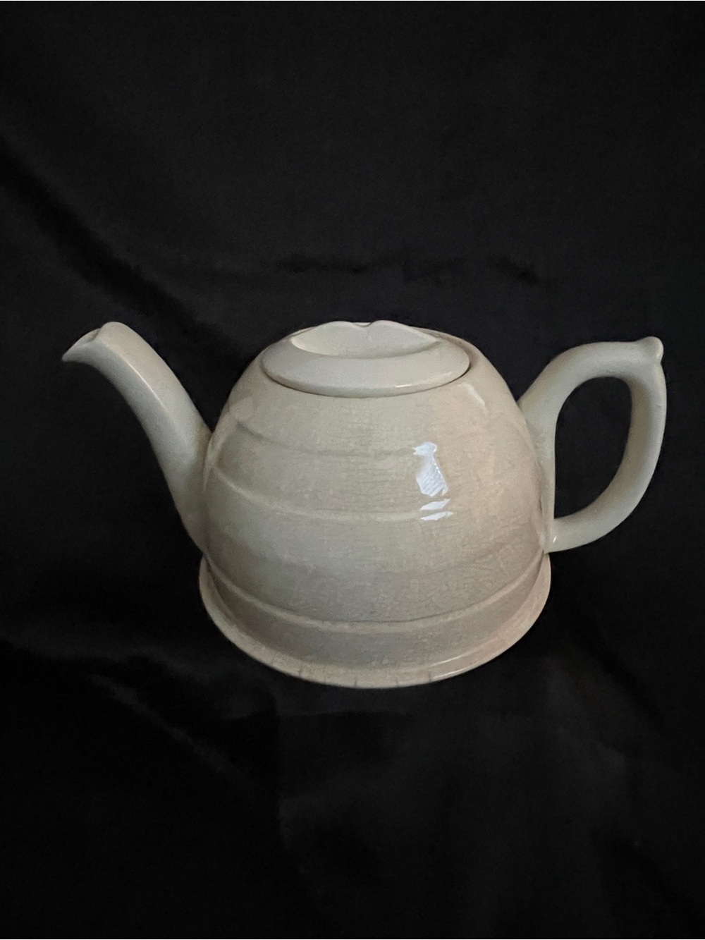 Genuine 1937 British Art Deco Insulated Teapot Register Design No. 817448